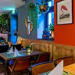 Valkenhof Szálloda 2*