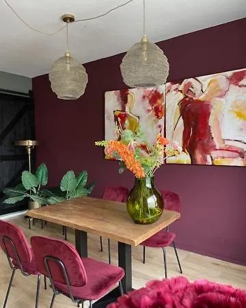 Valkenhof Hotel 2*