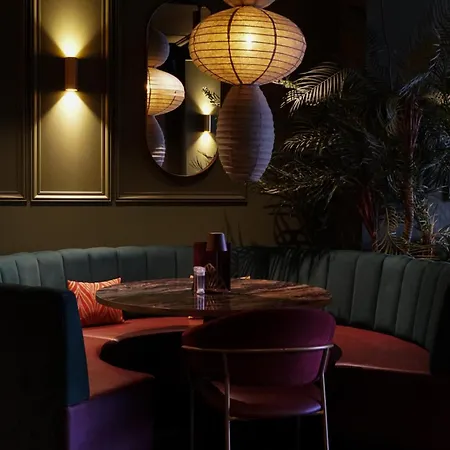 Valkenhof Hotel 2*