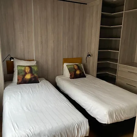 Hotel Valkenhof 2*