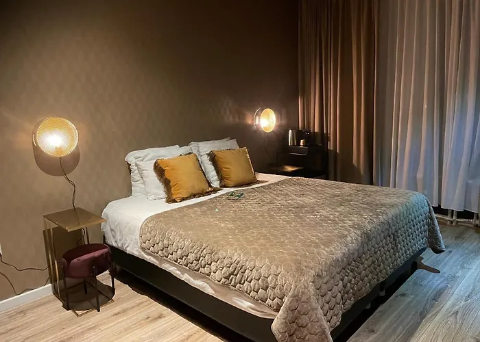 فندق Valkenhof 2*