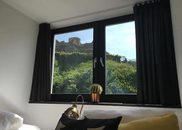 מלון Valkenhof 2*